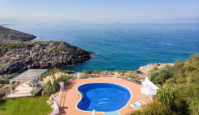 Tersanas Luxury 7 bedroom villa next to the sea