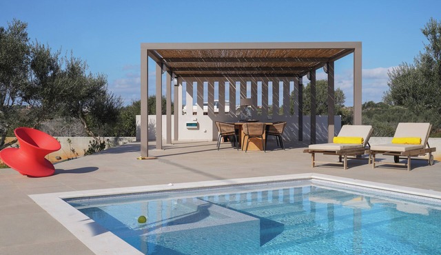 Tersanas Mare Blue - Home w. Pool & Large Outdoors