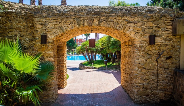TH Le Castella - Baia degli Dei Village