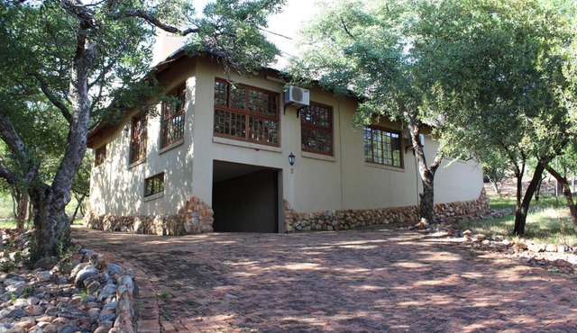 Thabaledi Game Lodge