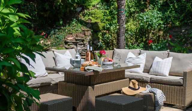 Thatchways - a house that sleeps 7 guests in 4 bedrooms