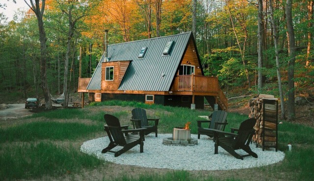 The A-Frame on Pudding Hill - Wood Burning Cedar Hot tub!
