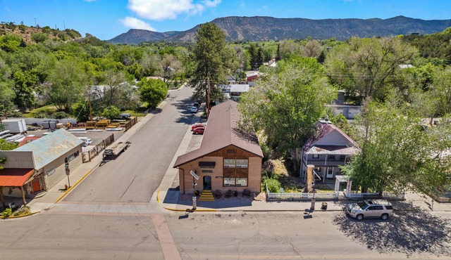 The Alpine Motel