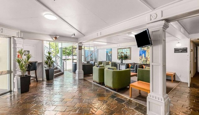 The Angus Hotel