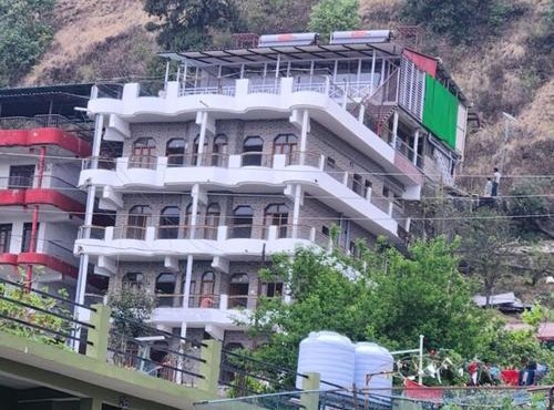 The Anvi Retreat , 8 km from Naini lake