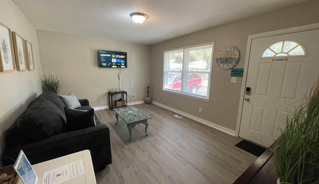 The Argonne / Stylish Contemporary Comfortable