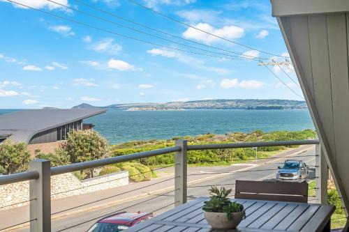 The Ark Family Beach House - WIFI and Netflix