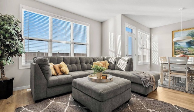 The Atrium | 2500 sqft | 2 Suites | Pet Friendly