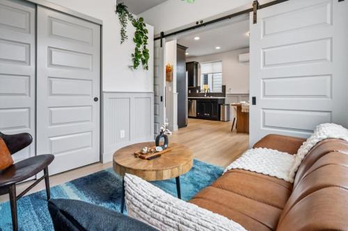 The Azure Modern Home Heart of Portland
