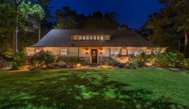 The Barn at Lake Rabun a Classic Lakemont Retreat for Family & Friends to gather