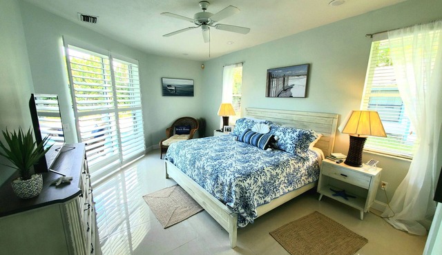 The Beach House Retreat Resort-Style Pool & Coastal Elegance