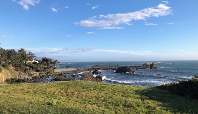 The Beachcomber Oceanside Getaway! NEW 2025