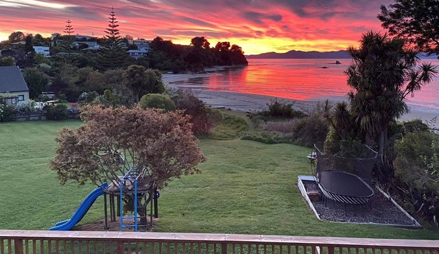 The Beachfront Playground @ Kaiteriteri