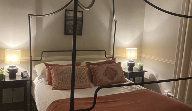 The Beeches - Chatsworth Apartment No 2 - Sleeps 2