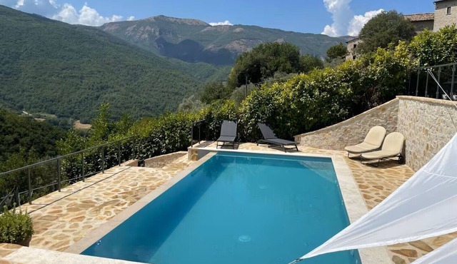 The Belvedere of Scheggino - Villa with pool and beautiful views
