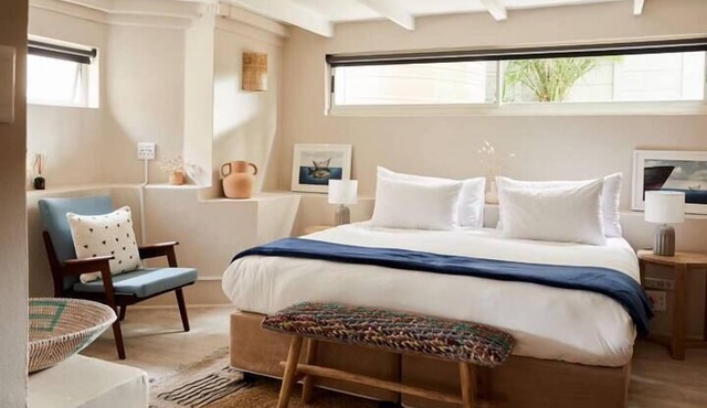 THE BIG Luxury Backpackers