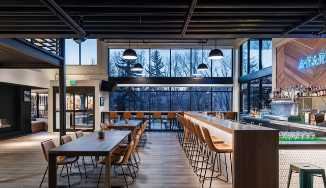 The Block Hotel & Commons