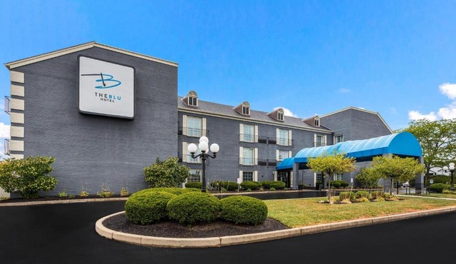The Blu Hotel Blue Ash Cincinnati, an Ascend Collection Hotel