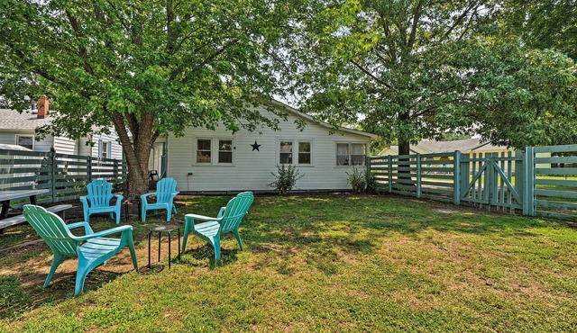 'The Blue Crab Cottage' - 3 Blocks From The Beach!