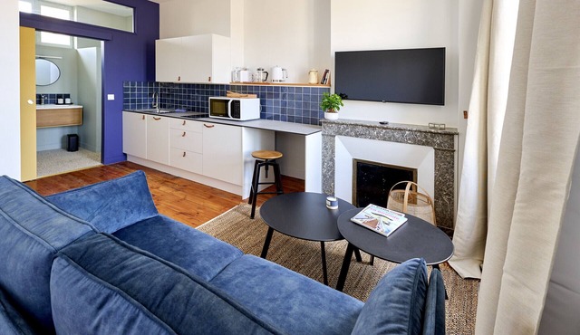 The Blue Nest, Studio at Victoire Square
