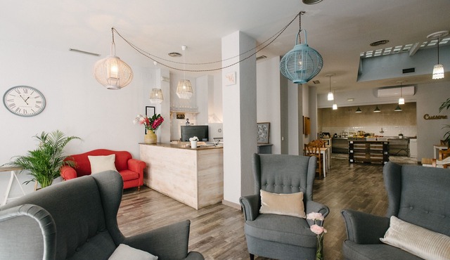 The Boutike Guesthouse - Hostel