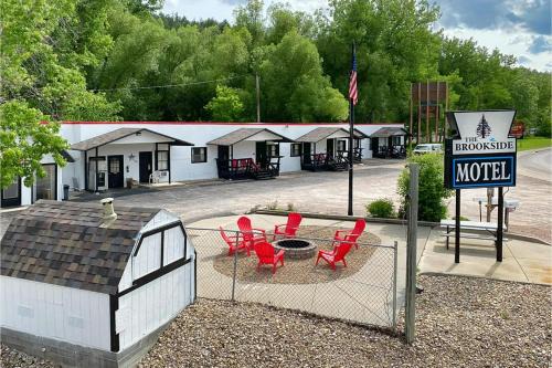 The Brookside Motel Keystone Near Mt Rushmore