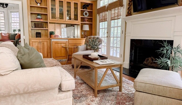 The Cabin - Fire Pit, Pool Table, Spacious