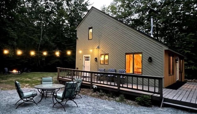 The Campton Cabin - Hike, Swim, Relax, and Ski