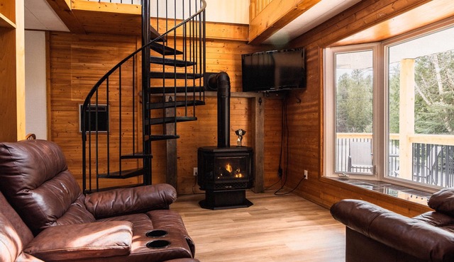 The Cape Miles Retreat - Tobermory Exclusive Experience