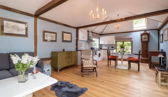 The Cart Lodge - sleeps 2 guests in 1 bedroom