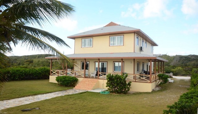The Cedar Beach House – Exuma Escape w/Private Beach & Tour Options