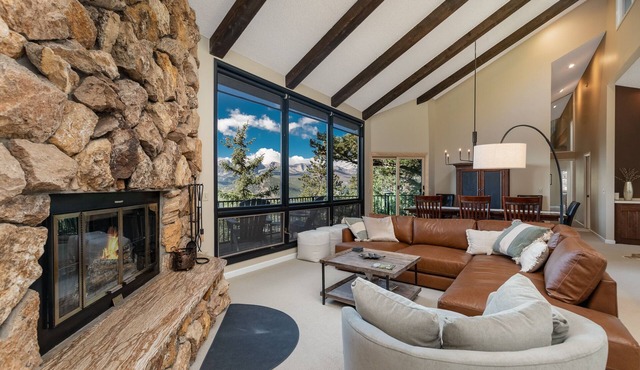 The Cedars Vacation Home at Windcliff