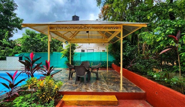 The CELESTE VILLA: Elegant 3BHK Retreat ,Private Pool, Mountain view.