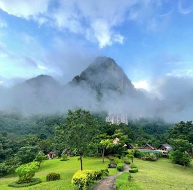 The Cliff and River Jungle Resort ภูผาและลำธารรีสอร์ท