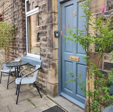 The Cobbles - Central, Parking, Netflix & Woodburner