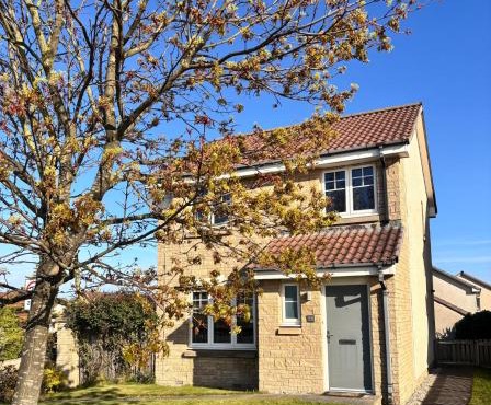 The Cornerhouse- Perfect for couples & families