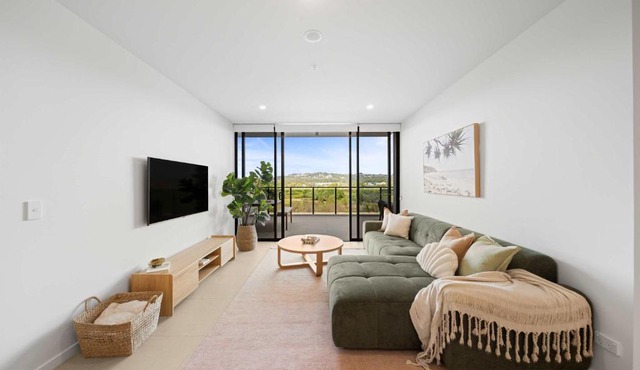 The Corso - Sophisticated Living with Waterway Views