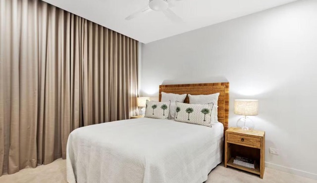 THE COSMOPOLITAN COTTON TREE Unit 10207 Cotton Tree
