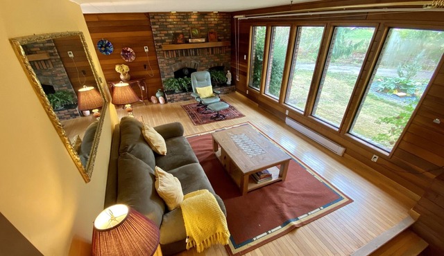 The Country barn private 18.5 acres of country living facing Beaufort mountains