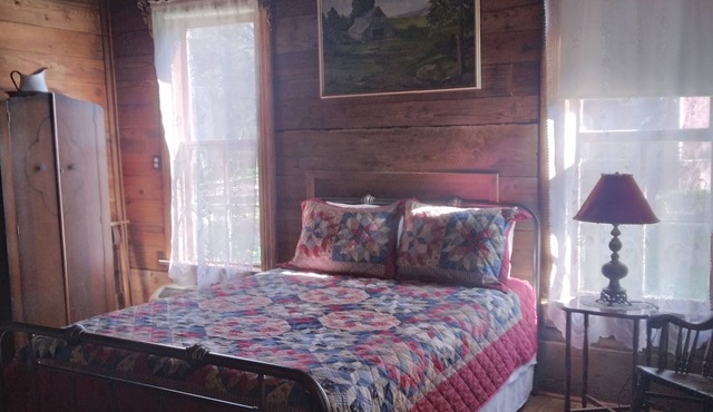 The Country Room at The Ranch at Walston Springs; Breakfast Included