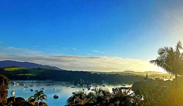 The Crows Nest Coastal retreat Mill Bay, Mangonui