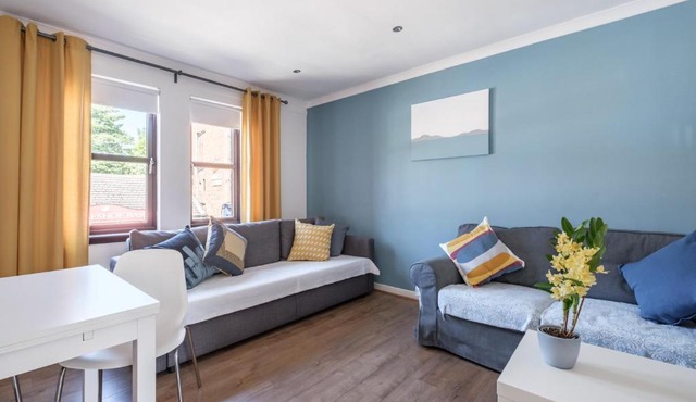 The Douglas - Spacious 2 bed apartment in Uddingston
