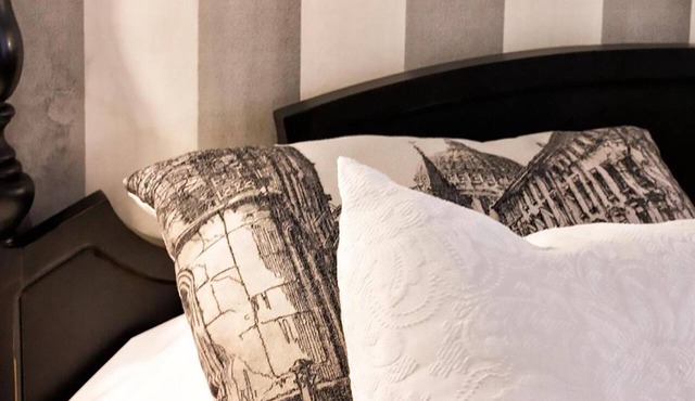 The Elegant Suite