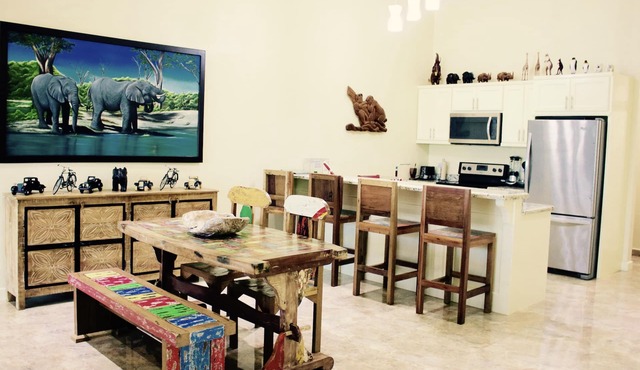 The Elephant Castle: Beach front Penthouse