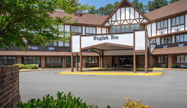 The English Inn of Charlottesville