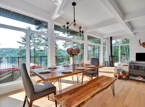 The Eyrie: Sweeping views waterfront sunlit escape