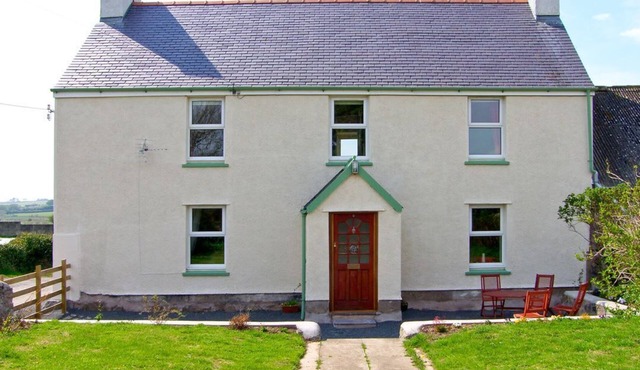 The Farmhouse, Newborough