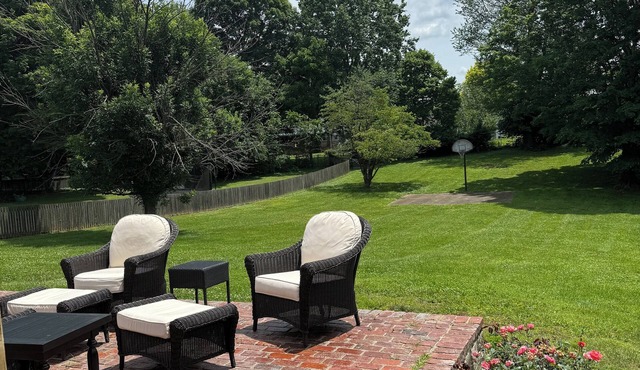 🌾 The Farmwife’s Hideaway 🌾 Small-town comfort with farmhouse charm.