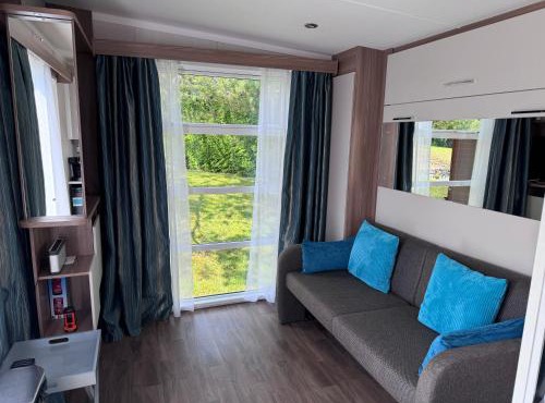 The Garden Room Tiny House Bed and Breakfast Stay