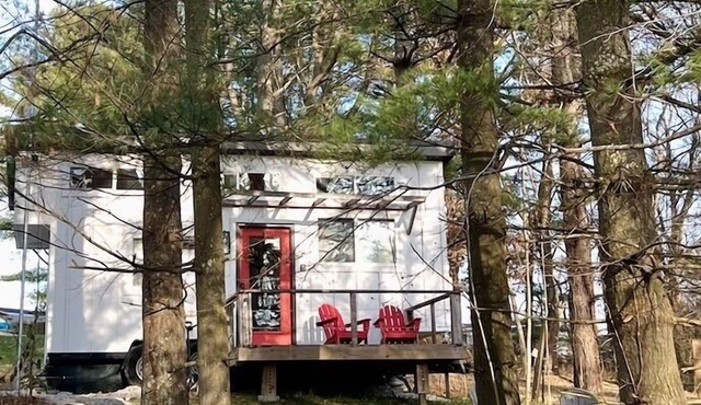The Gladiola Tiny House by the Lake